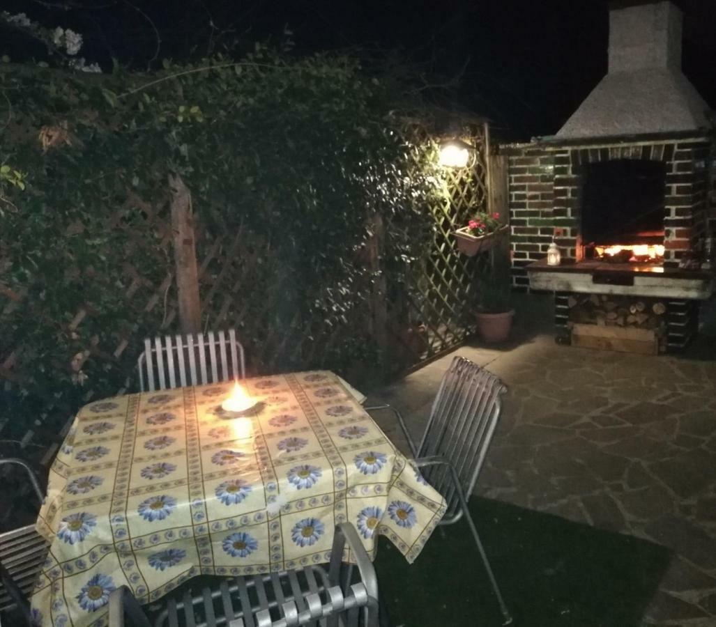ピゾーニェ Casa Poniヴィラ エクステリア 写真