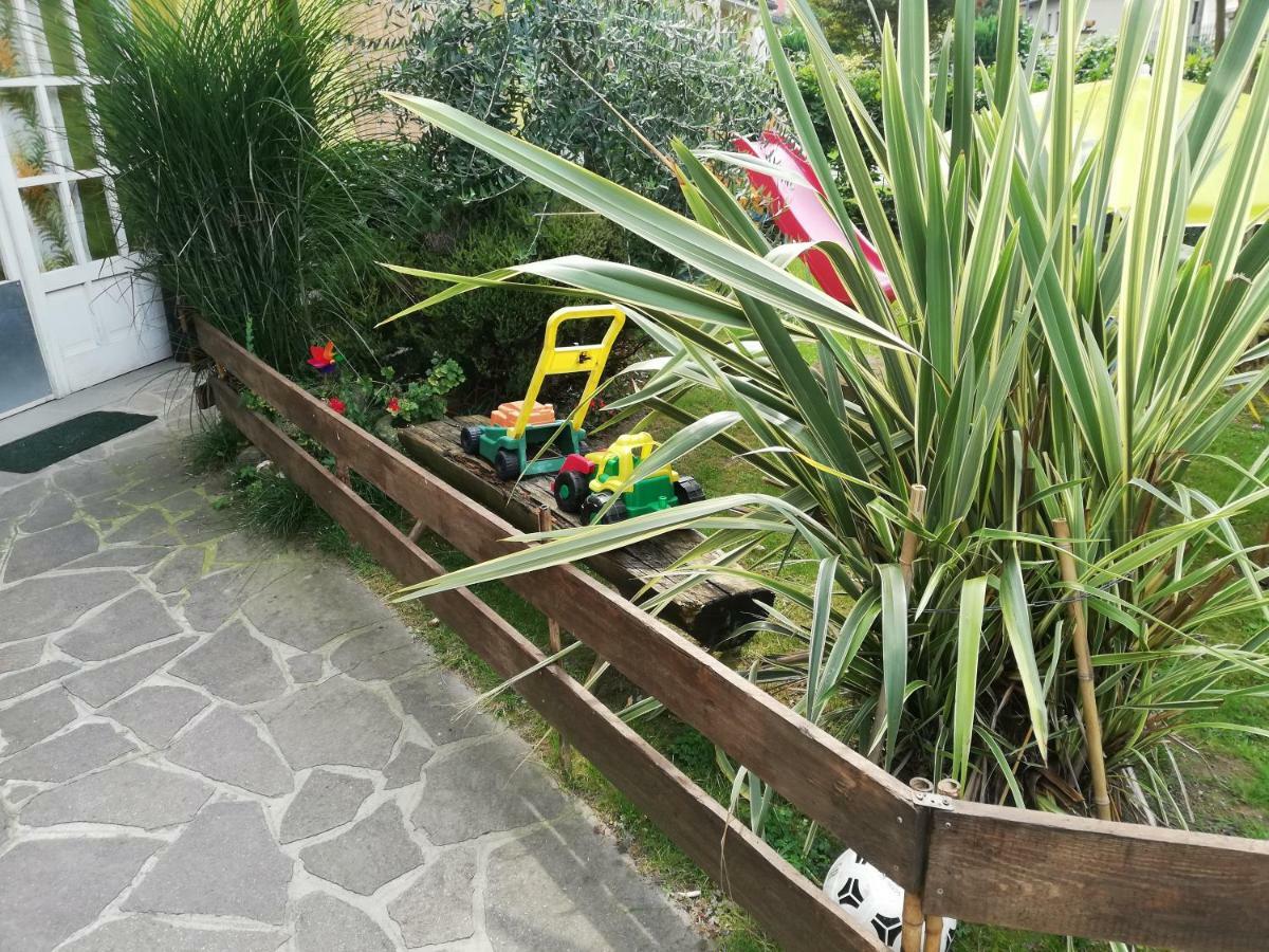 ピゾーニェ Casa Poniヴィラ エクステリア 写真